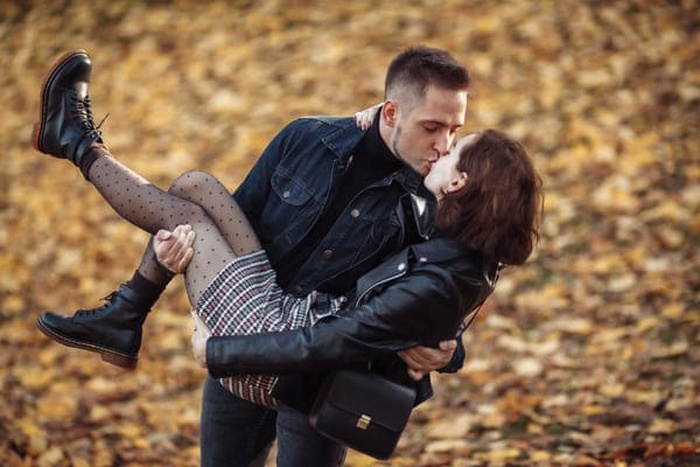 Dating with herpes in Newcastle, New South Wales