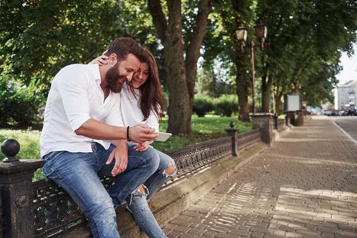 dating with herpes
