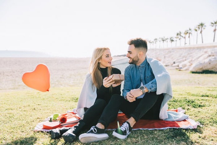hpv dating in hull