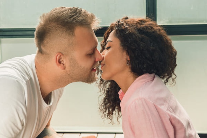 HIV dating St. Louis