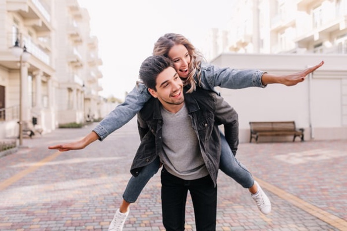 std dating Brick