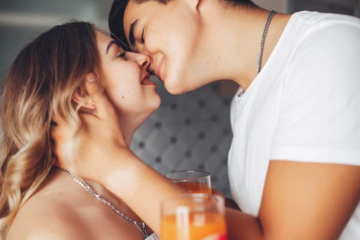 HIV Dating in de Provincie West-Vlaanderen