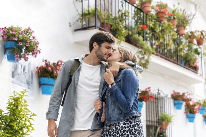 Living with herpes in Newport? Discover 300+ locals who truly understand. From Pill to Caerleon, find your people here.