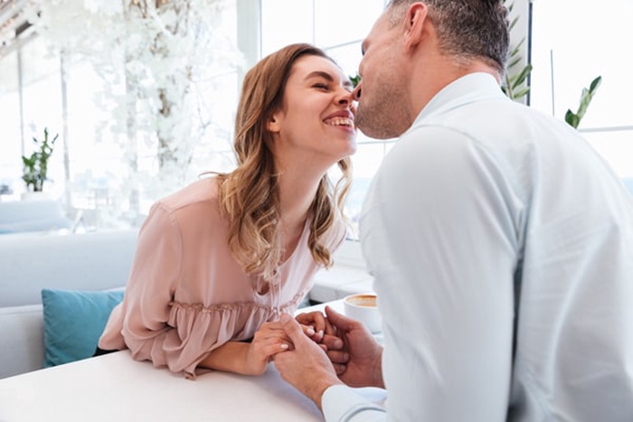 hpv dating in wigan