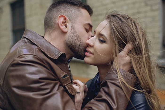 Top Herpes Dating Site & App in Auvergne-Rh&ocirc;ne-Alpes