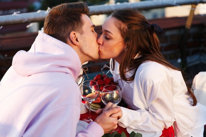 hpv dating hollywood