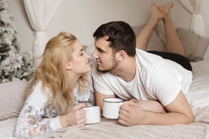 wo kann ich in Kassel Singles mit HIV treffen