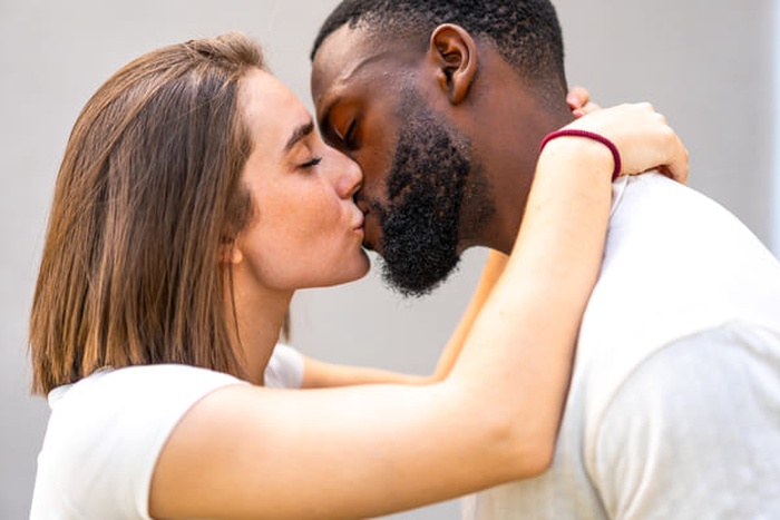HIV Dating in Victoria, British Columbia