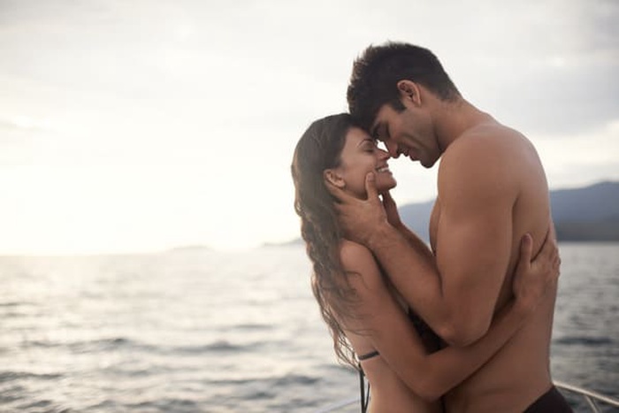 Online Dating for People with HIV in Valencia, Spain