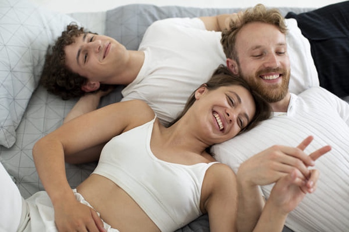 Best Poly Dating Site for People with HPV & Genital Warts