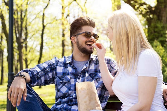 dating with herpes