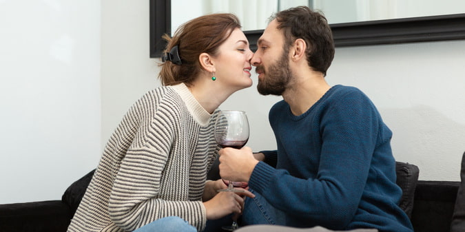 Insights into Herpes Dating Behavior Among Women Over 50