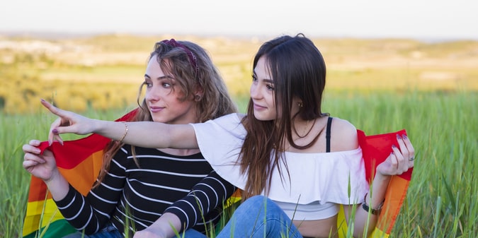 Valentine’s Day for Lesbian Singles with Herpes