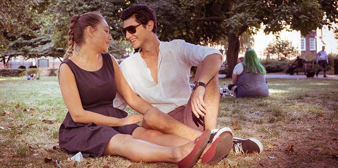 Can You Date Successfully Without Revealing Your STD on the First Date?