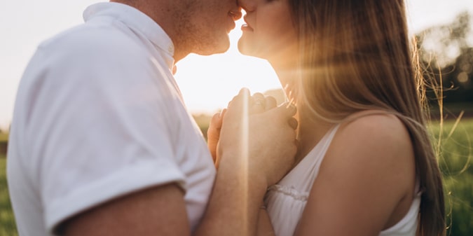 dating with genital herpes