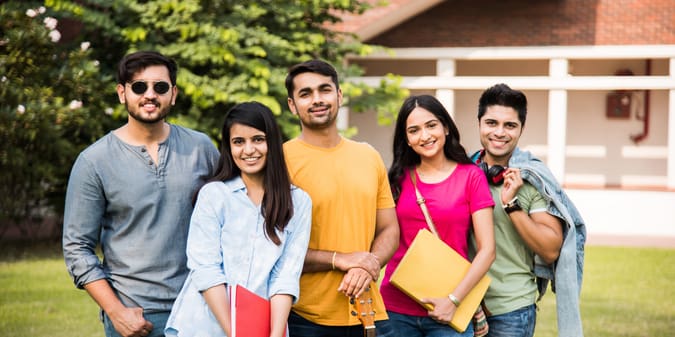 Herpes in College: Dating and Disclosure Tips for Students